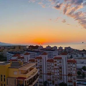 Penthouse Mit Private Dachterrasse Und Blick Auf Meer, Berge ,hafen Apartment Estepona